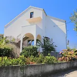 And By The Sea Arbanija, Ciovo - 1125 בית הארחה 3*