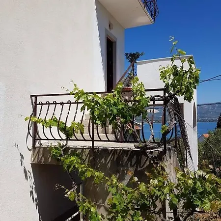 Guest house And By The Sea Arbanija, Ciovo - 1125