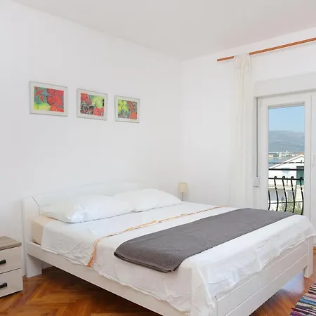 Guest house And By The Sea Arbanija, Ciovo - 1125